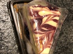 -红宝石·鲜奶小方·海派西点房(南丹店)