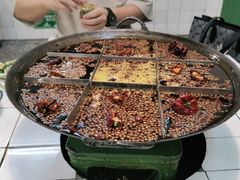 红汤锅底-石灰市老火锅(北滨路店)