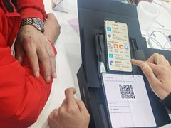 -荣耀授权专卖店(黄浦浙江中路店)