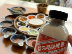 -包整·丝娃娃(一览甲秀楼风景店)