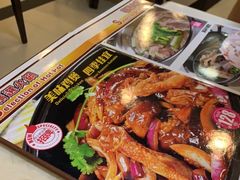 -胡须佬鸡煲四季火锅(龙珠大道店)