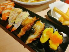 -万岁料理回转寿司(华贸店)