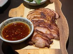 烧猪颈肉-大头虾越式风味餐厅(光明广场店)