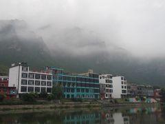 -百里峡七彩艺术小镇