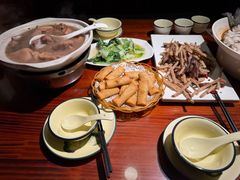 -老宅藕香·湖北菜·非遗藕汤·武昌鱼(黄鹤楼景观店)