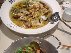 -渔语鱼酸菜鱼新川菜(来福士店)