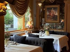 -火车头法国西餐厅