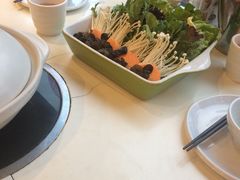 -拾味馆·浓鲜骨汤(光谷天地店)
