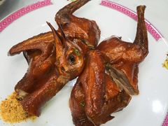 招牌乳鸽-东鑫记港式茶餐厅(南京东路店)