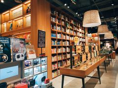 -百新书局(尚悦湾店)