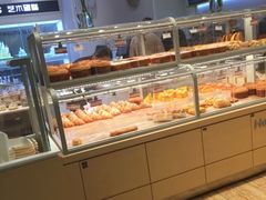 面包甜点陈列柜-LanTa蓝塔烘焙(紫荆山卜蜂莲花店)