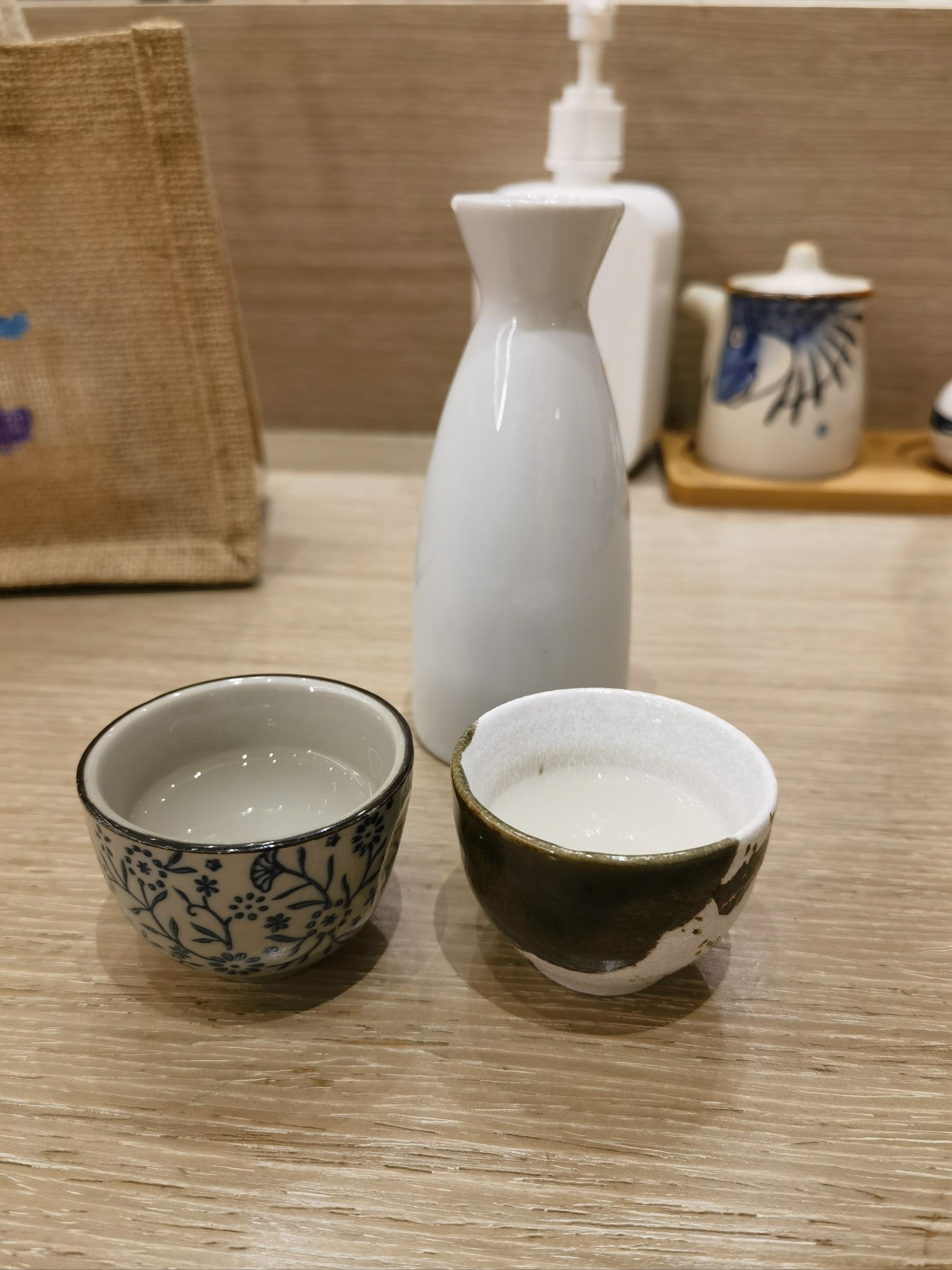 香气浓郁口感柔和,好一杯清冽甘甜的米酒