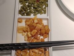 -荷塘秋月·本帮江浙菜(国权路店)