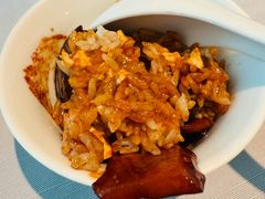 咸蛋目鱼红烧肉-屋里厢上海菜馆