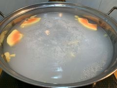 清汤锅底-华哥新鲜猪精品美食