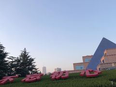 -上海市龙华烈士陵园