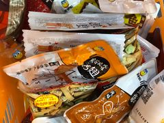 -来伊份(星湖街店)