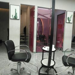 -变画·发型STUDIO