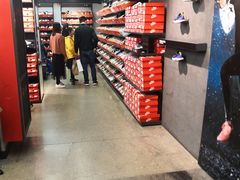 -NIKE上海青浦优选体验店