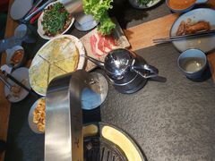 -七甲山烤肉(长白山奇石山珍根艺一条街店)