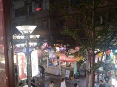 -热火朝天鲜切牛肉火锅(南强街巷店)