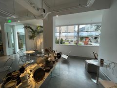 大堂-洪小鹏生活美学馆(领SHOW天地店)