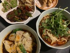 -尚足影院式足疗·住宿·美食(解放碑店)