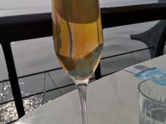 手作蜜桃香檳茶-岁粤Moon·湖景餐厅(月光码头店)