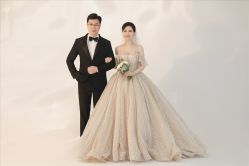 点击看大图 -挪娅婚纱摄影皇家会所
