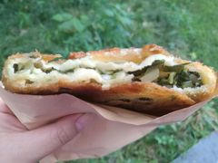 葱油饼-广慈小吃铺沪味佳饭堂