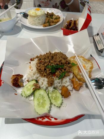 玛雅购物中心四楼美食城还不错哦