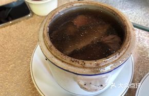 Tuckungling and Pork Bone Soup