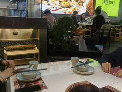 -洪氏嗨捞·猪肚鸡火锅(阳光天地店)
