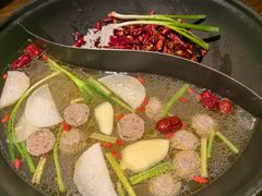 牛肉丸鸳鸯锅-萍姐火锅·公路夜市(打浦桥日月光店)