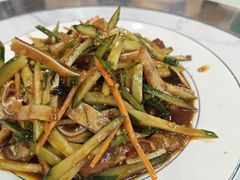 猪耳拌青瓜-冰城焰会大丰收铁锅炖(萝岗万达金街店)