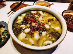 老味酸菜鱼-小六汤包砂煲菜(文景路店)