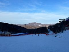 -亚布力新体委滑雪场