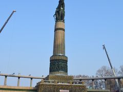 -人民防洪胜利纪念塔