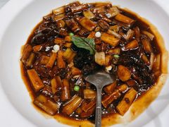 双胶绝味海参烩元蹄-悦融·京鲁菜·露台花园(安定门店)