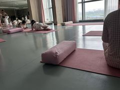 -雪梅月子中心(华侨城店)