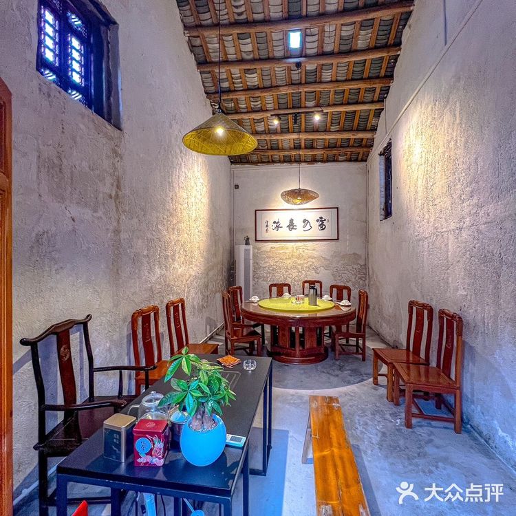 江北藏了个 小岭南 ！这家粤式庭院餐厅美到窒息！