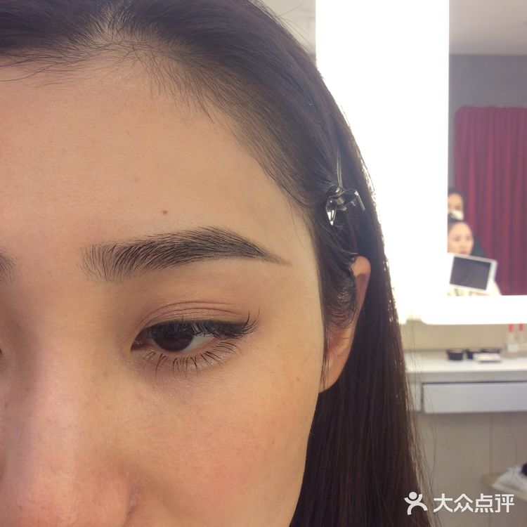 探店眉毛的修养