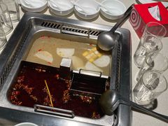 -海底捞火锅鲜切牛肉主题店(长寿路店)