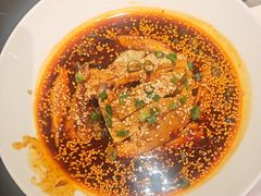 -辣尚瘾·烤鱼·新川菜(交大直营店)