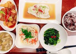 -金鹰国际月子中心(新街口店)