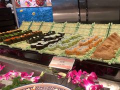-宝利来国际大酒店-凤凰阁旋转餐厅