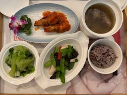 -喜喜月子(瑞虹天地店)