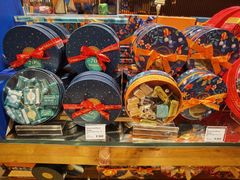 -VENCHI 闻绮(上海佛罗伦萨小镇店)