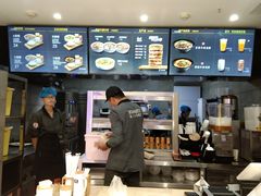 -荀记肉夹馍(三八家乐福店)