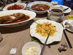 -艳阳天·非遗楚菜(武汉客厅店)